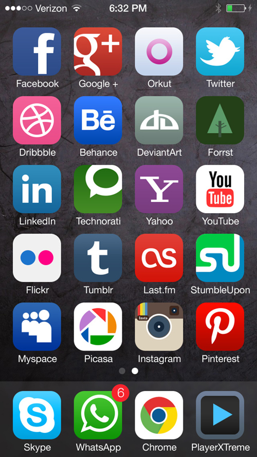 iOS 7 style icons of social media FREE PSD