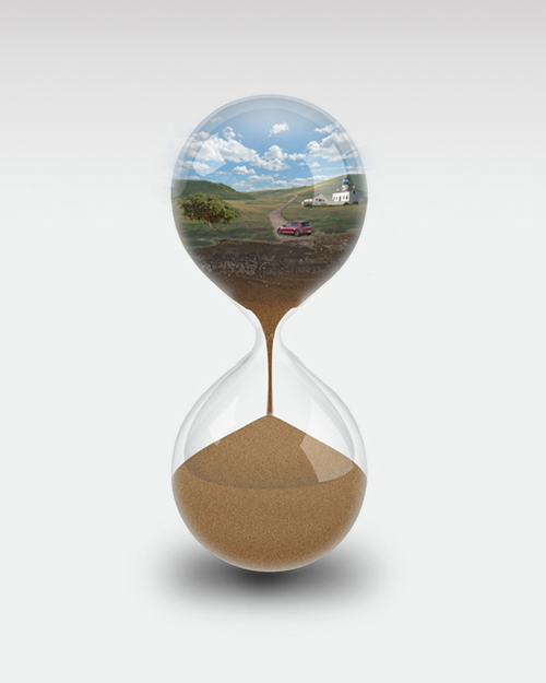 Create An Hourglass Photo Manipulation in Photoshop