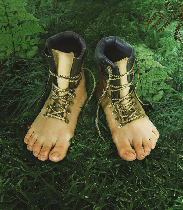 How to Create Realistic Feet-Inspired Hiking Boots in Adobe Photoshop