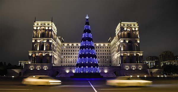 Christmas in World's Most Beautiful Cities - 28
