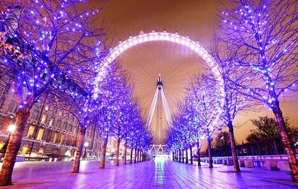 Christmas in World's Most Beautiful Cities - 7